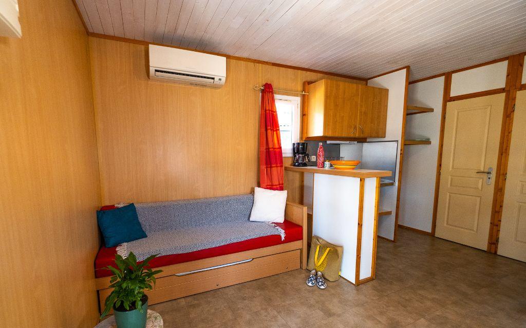 Slide Camping Les Chalets de la mer - Océane intérieur