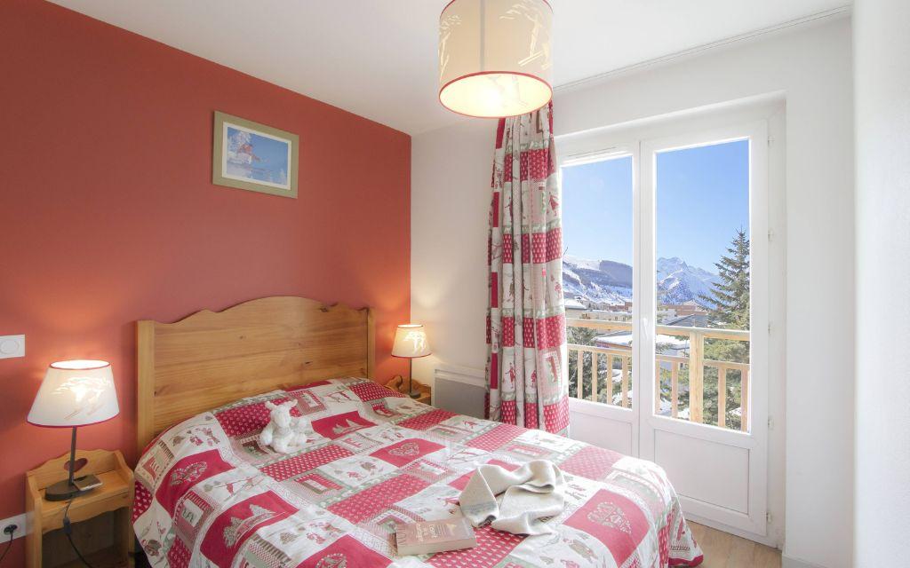Slide Résidence L'Ours Blanc - bedroom