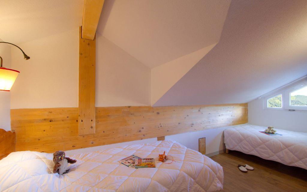 Slide Résidence L'Ours Blanc - bedroom