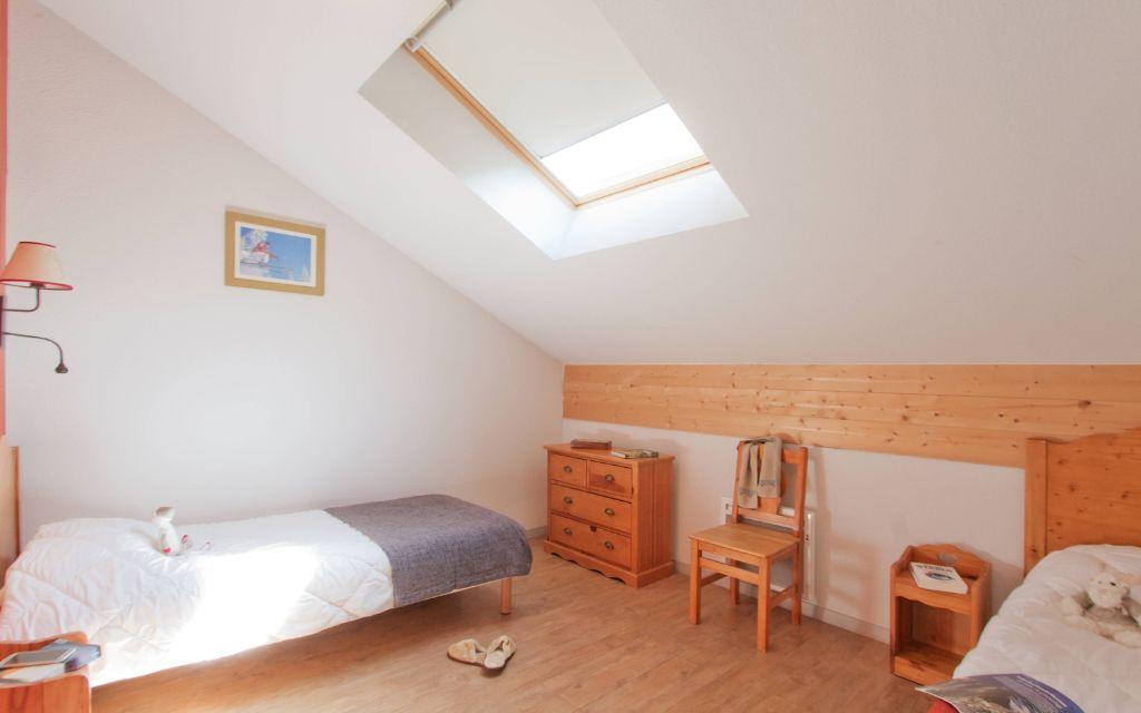 Slide Résidence L'Ours Blanc - bedroom