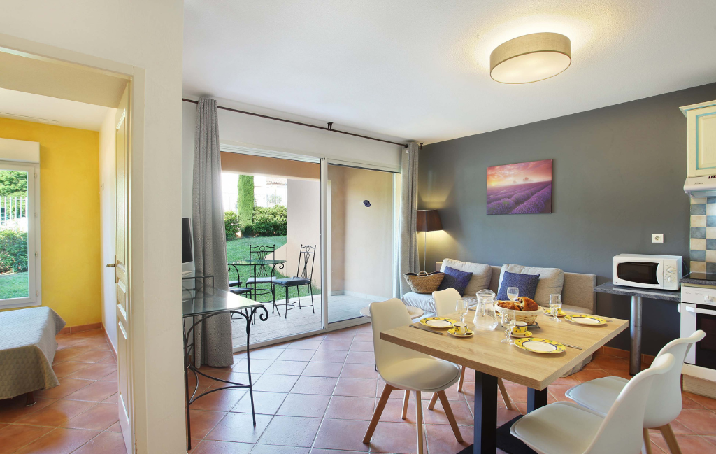 Slide Résidence La Licorne de Haute-Provence - living room