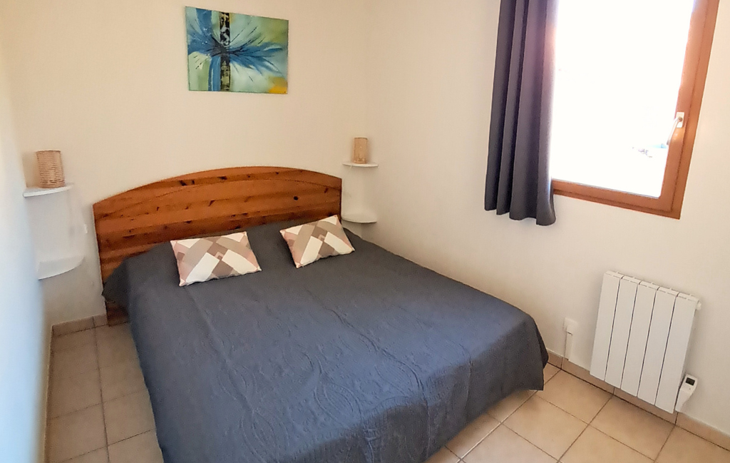 Slide Double room in the Hameau des Sources residence in Montbrun in the Drôme Provençale
