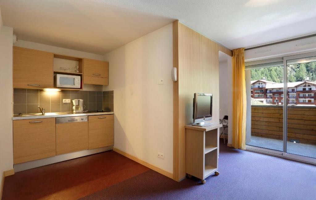 Slide Kitchen Apartment Les Chalets du Verdon in La Foux d'Allos