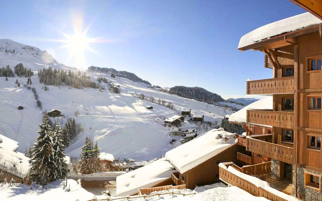 Slide Extérieur de la résidence Le Village de Lessy l’hiver