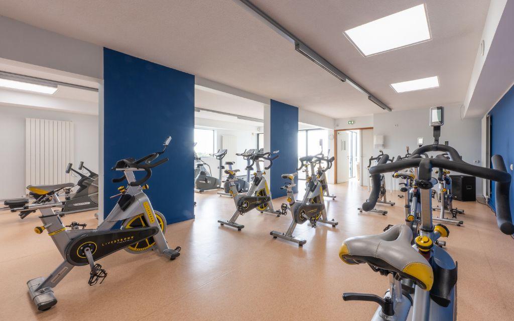 Slide Salle de sport équipée au sein de la résidence Fleur de Sel