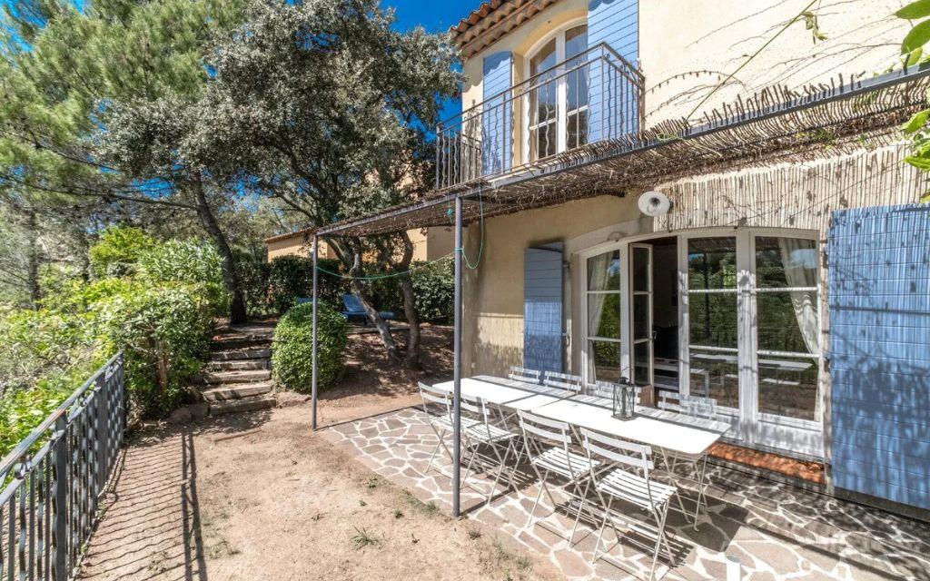 Slide Private garden for peaceful moments in a hamlet house at Domaine de Saint-Endréol Golf & Spa Resort in La Motte-en-Provence