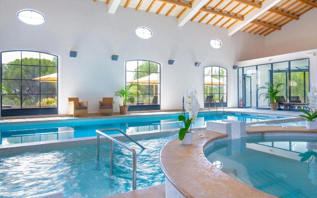Slide Whirlpool baths inside the 2,000 m² spa at Domaine de Saint-Endréol Golf & Spa Resort in La Motte-en-Provence natural holidays