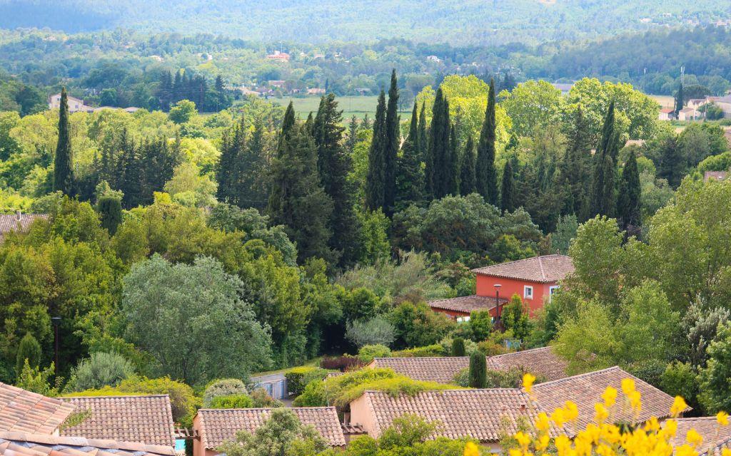 Slide Vue de la campagne du Var avec de la verdure depuis le Domaine de Camiole