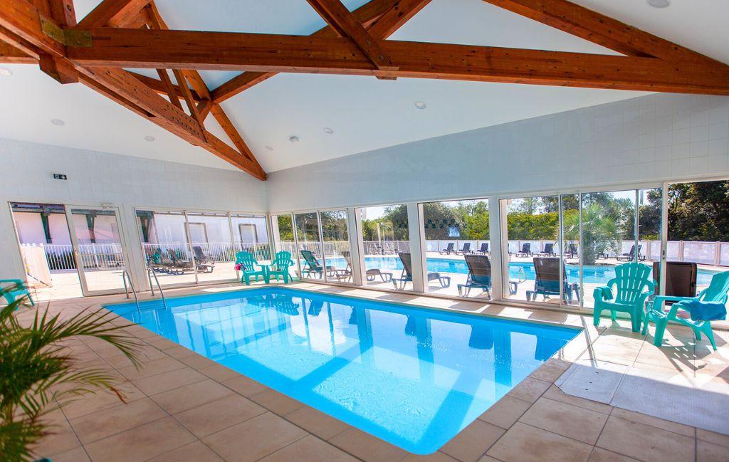 Slide Indoor aquatic area at the Hameau de la Chalosse in Cassen
