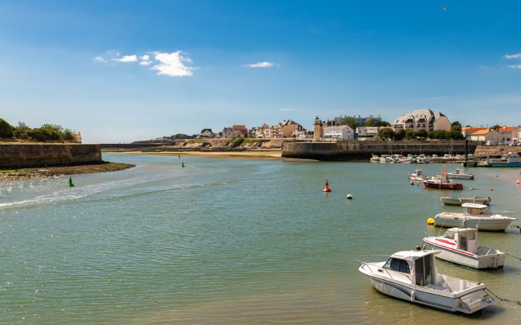 Slide Port de Saint-Gilles-Croix-de-Vie sous un beau soleil de Vendée