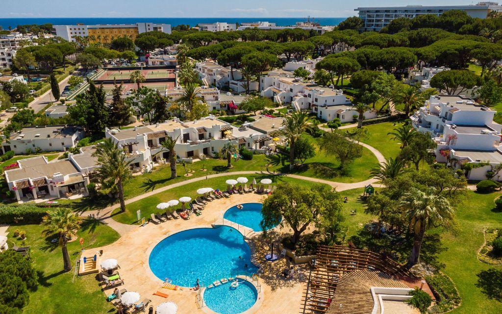Slide Location de vacances au Balaia Golf Village en Algarve proches des plages