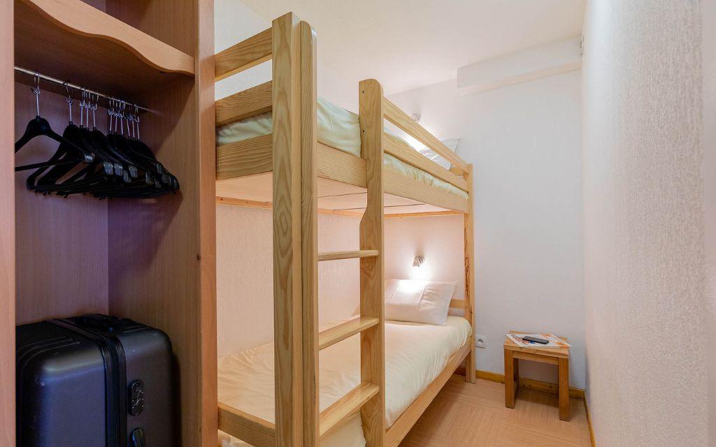 Slide Lits superposes dans un appartement du parc des airelles