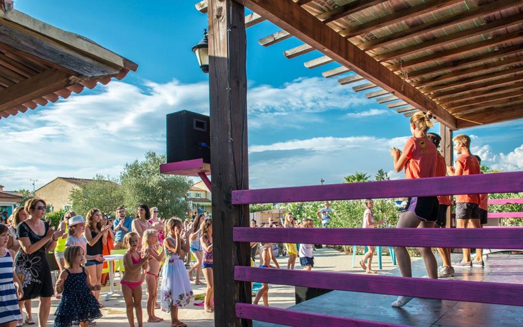 Slide Le Clos des Oliviers Vidauban animations en été