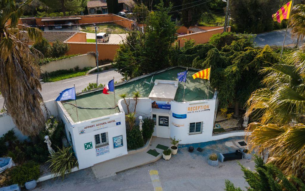 Slide Reception area of Résidence Le Saint Estève in La Ciotat