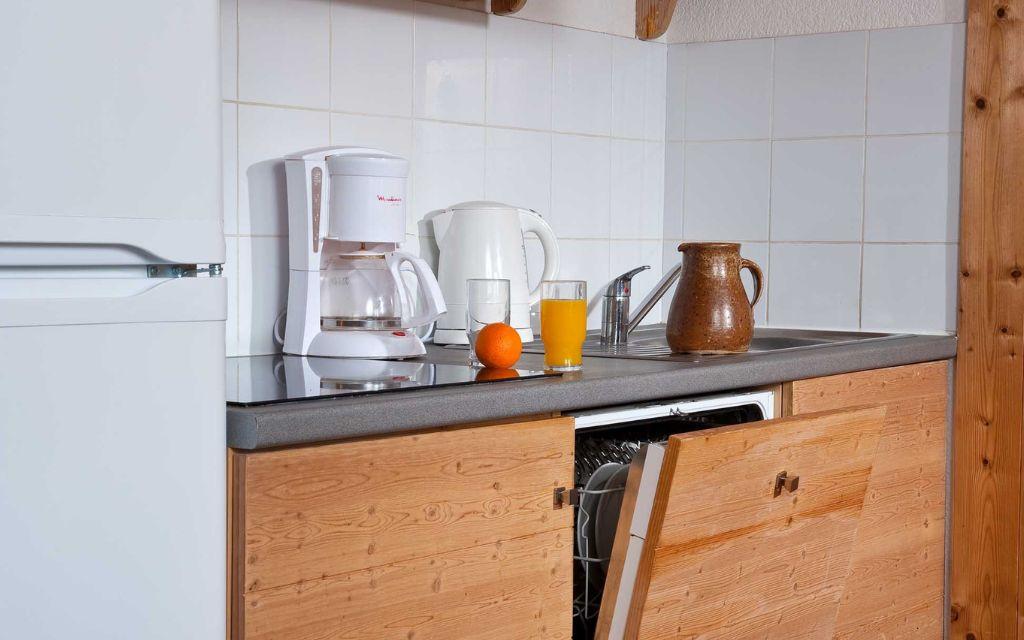 Slide Les Chalets du Berger cuisine equipe avec lave vaisselle
