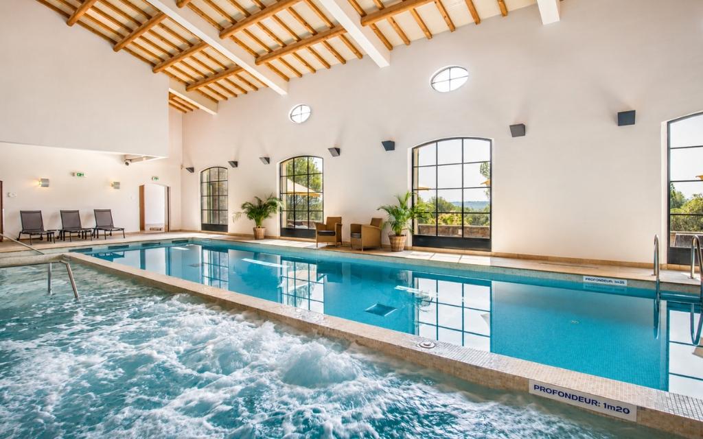 Slide Spa of 2,000 m² with swimming lane at Domaine de Saint-Endréol Golf & Spa Resort in La Motte-en-Provence