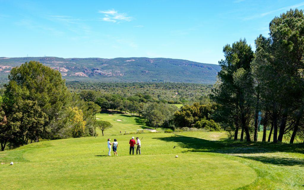 Slide Golf du Domaine de St Endréol & golf en provence
