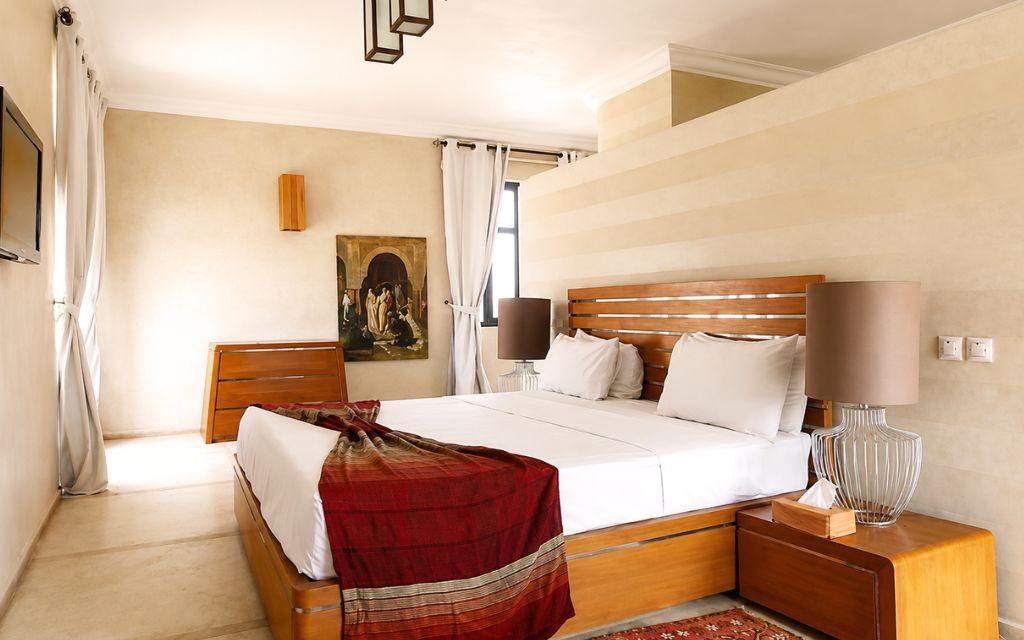 Slide Shower room with washbasins at Villa Dar Dream in Morocco