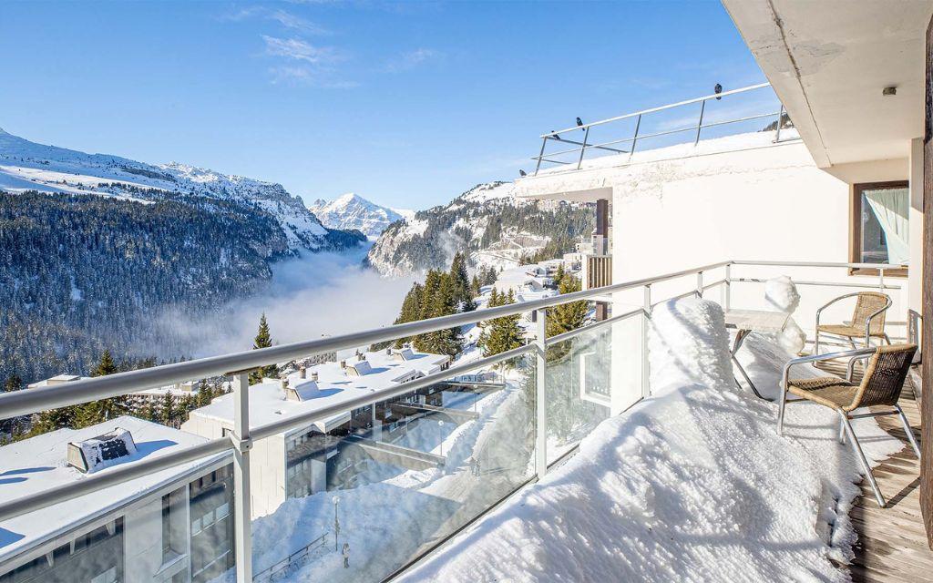 Slide View of the snow-capped mountains from the apartments at Les Terrasses de Veret