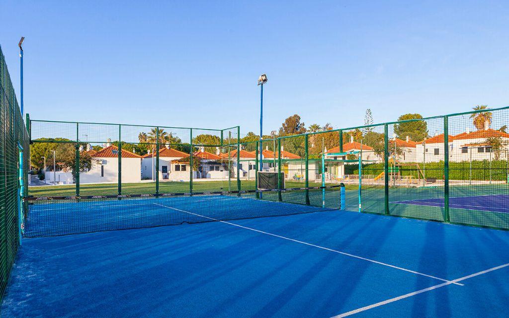 Slide Tennis club at Pedras da Rainha