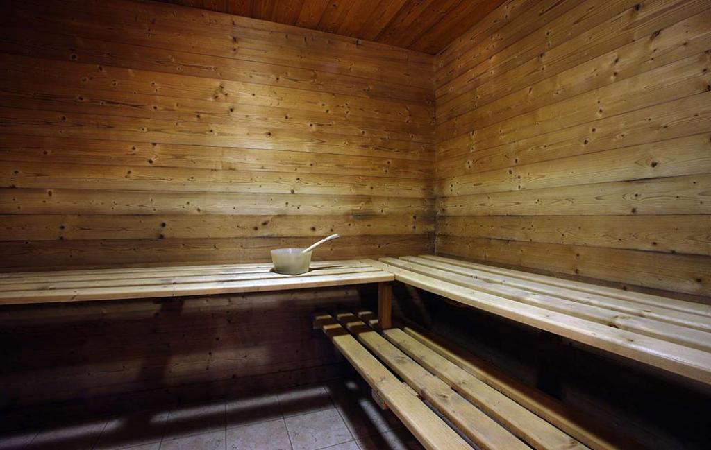 Slide le sauna de la résidence