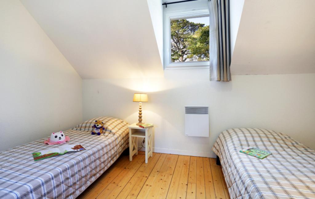Slide Chambre avec lits jumeaux - résidence Iroise Armorique