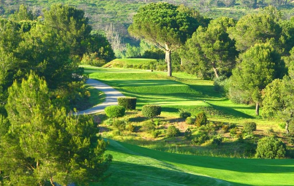 Slide Résidence Les Domaines de St Endréol à la Motte en Provence - Parcours de golf