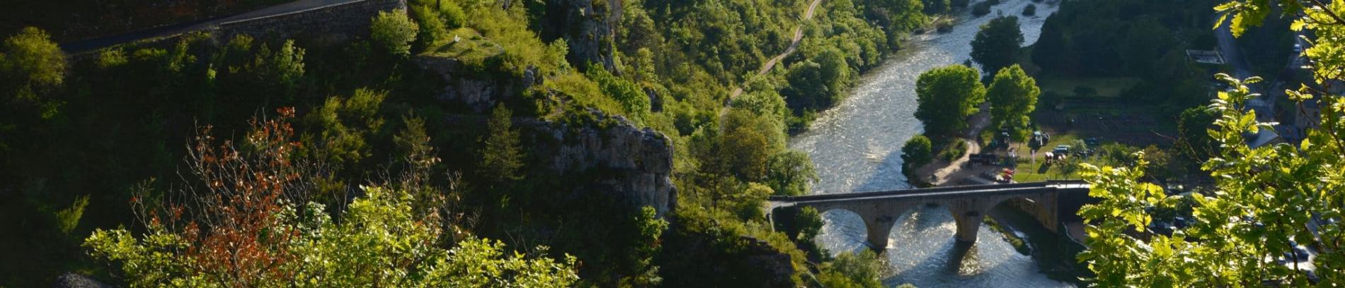 Slide Vue aériene du pont du Gard