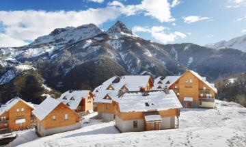 Le Village de Praroustan****