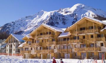 Le Parc des Airelles***