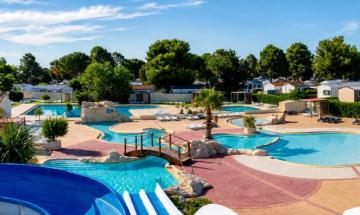 Camping Les Mûriers ****