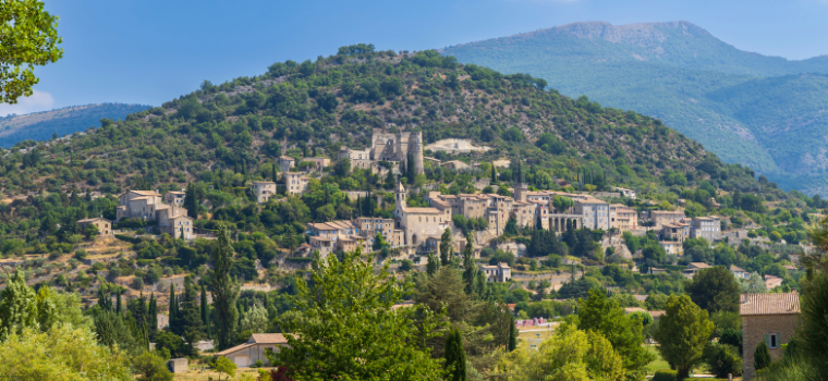 Residence Le Hameau des Sources - Montbrun les Bains - Rentl in one of the most beautiful Village of France