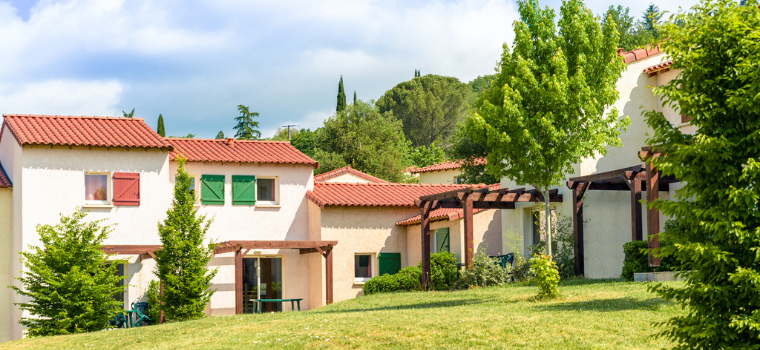 Résidence Le Domaine des Cazelles *** - Cajarc - Location de vacances dans le Lot