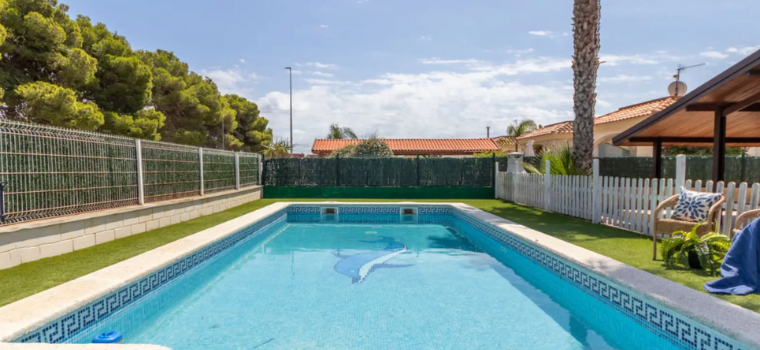 Maison Tropical 1 - Deltèbre - Location de vacances avec piscine