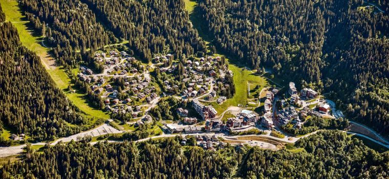 Résidence Grands Bois à Courchevel La Tania l'été