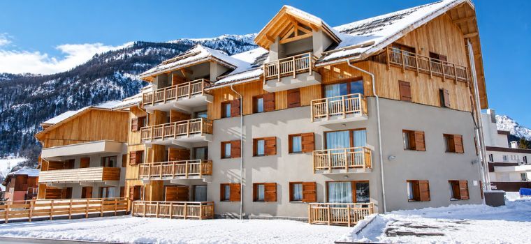 Résidence Aquisanan façade à Serre Chevalier dans les alpes du sid