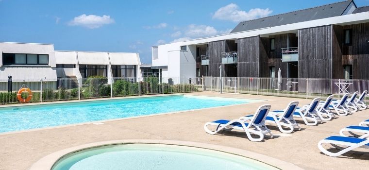 Résidence Fleur de Sel avec piscine à Guidel Plages en Bretagne Sud