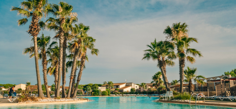Parc aquatique avec toboggan de la résidence Les Tamaris et Les Portes du Soleil à Portiragnes-Plage
