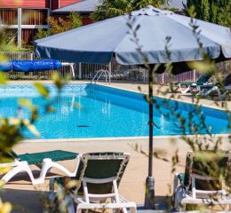 Résidence Le Relais du Plessis à Chaveignes - Résidence avec piscine chauffée