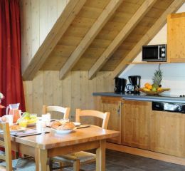 Cuisine d'un des logement de la résidence Les Arolles à Saint-Gervais-les-Bains