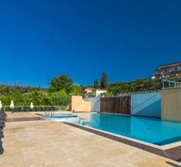 Le Domaine de Camiole - swimming pool