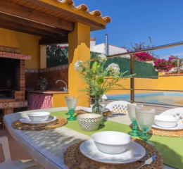 Maison Ernestina - Deltèbre - Rental holidays with private swimming pool in Spain