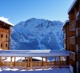 Snowy mountain view from Les Étoiles d’Orion Apartments in Orcières Merlette 1850