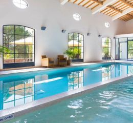 Spa of 2,000 m² with swimming lane at Domaine de Saint-Endréol Golf & Spa Resort in La Motte-en-Provence