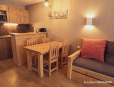 4 room flat - 8 people. View on the slopes