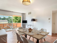 Three bedrooms apartment - Sleep 6/8