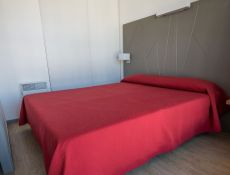 One-bedroom apartment for 4 people – Patio side