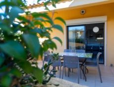 One -Bedroom Apartment – Sleeps 6 to 7