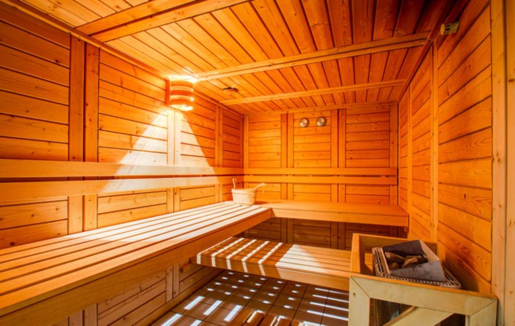 Slide le sauna de la résidence